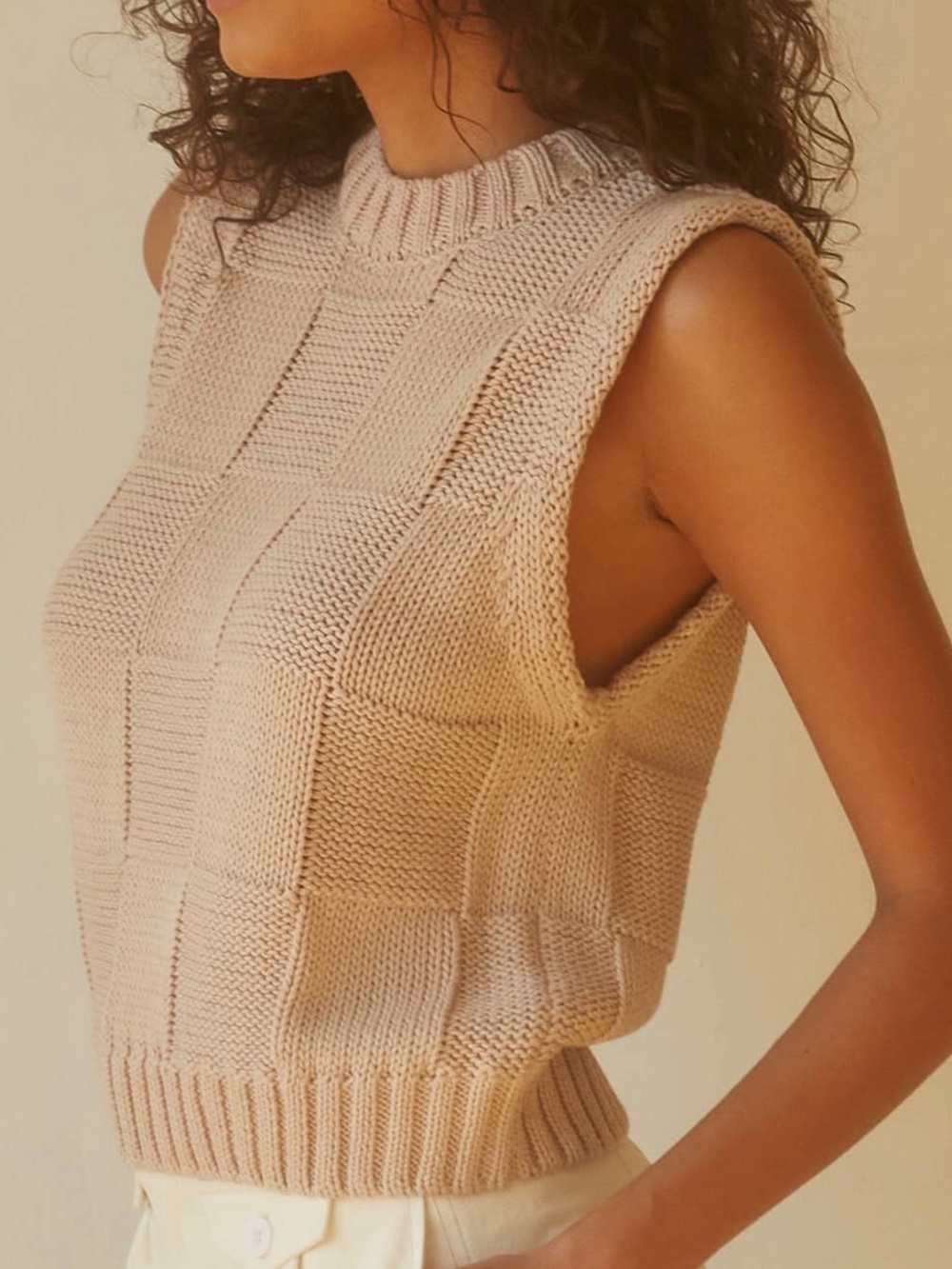 Crescent Sleeveless Knit Vest - Beige Cream